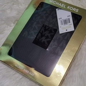 2 Piece Gift Set form Michael Kors